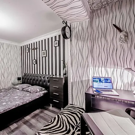 Stylish In The Center Of Апартаменти Мінськ